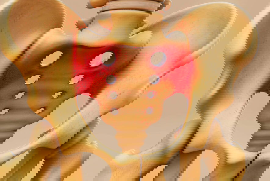 bipolar hemiarthroplasty and total hip replacement