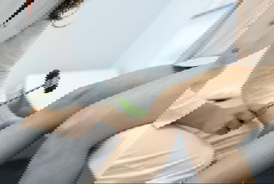 knee replacement implant